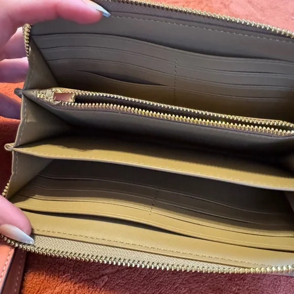 Coach Beige Floral Zip Wallet - Picture 3 of 3